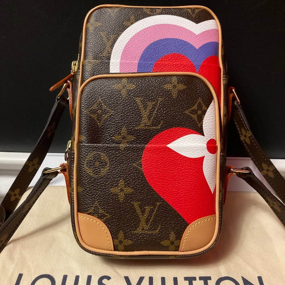 LOUIS VUITTON Game On Paname Crossbody Bag Set - Picture 5 of 8